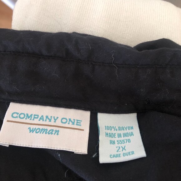 Company One Woman - Long Sleeve Black Button Down Shirt - Size 2X - Picture 7 of 8